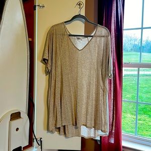 Carley jean LA comfy top.